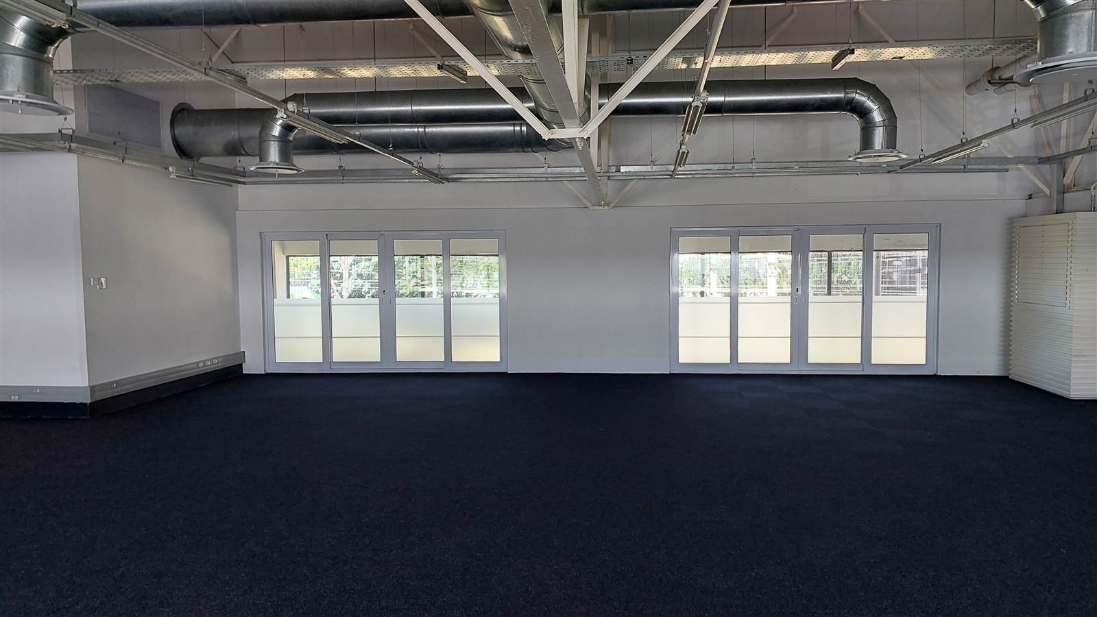 168  m² Industrial space in Stamford Hill photo number 5