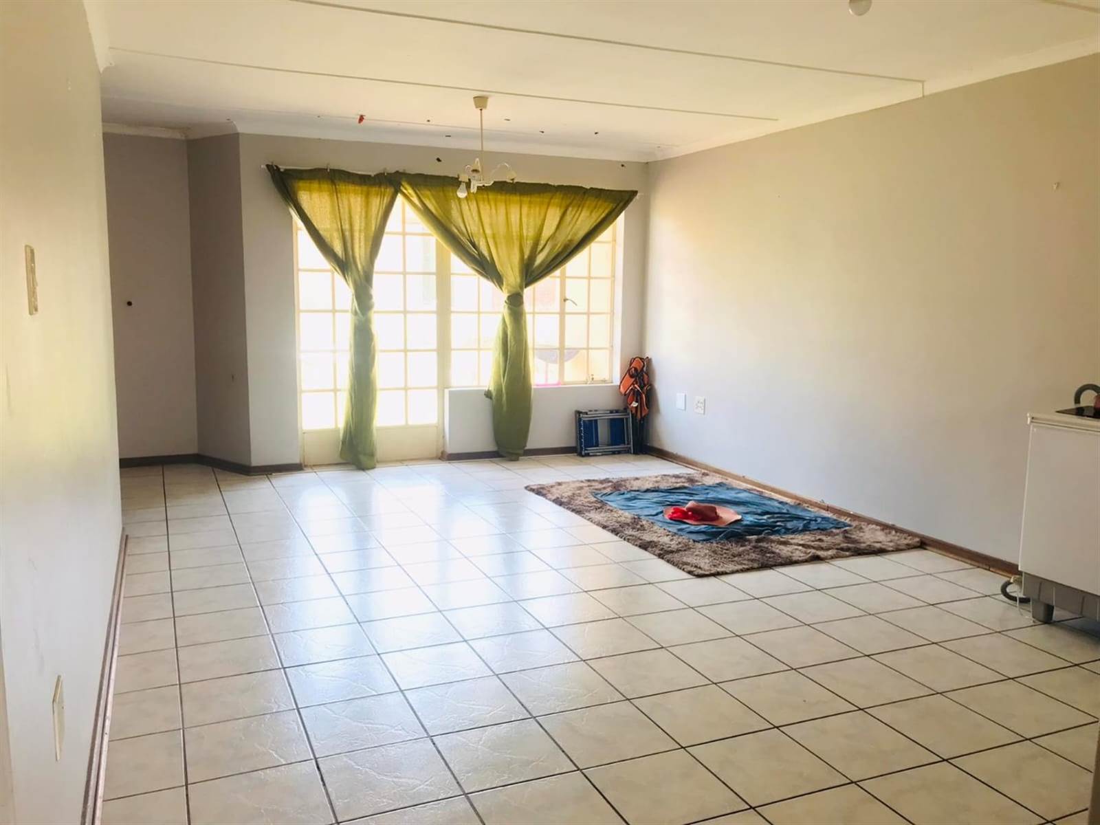 2 Bed Apartment in Thaba Nchu photo number 7