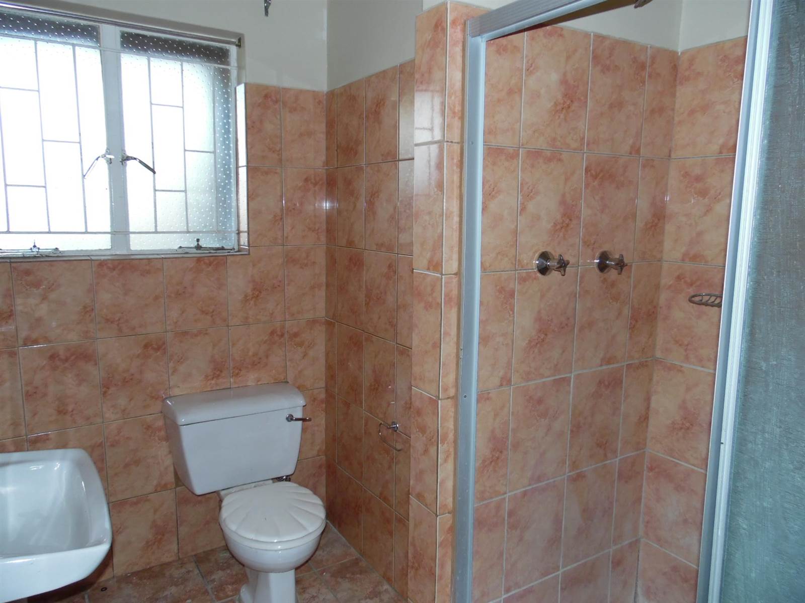 3 Bed Townhouse in Riebeeckstad photo number 11