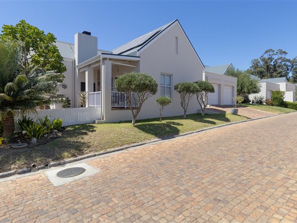 2 Bedroom House 2 Bedroom House