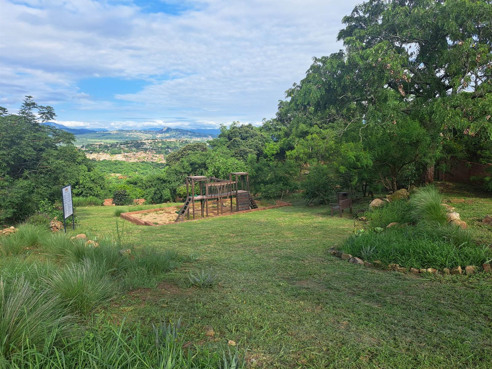 693 m² Land available in Sonheuwel photo number 9
