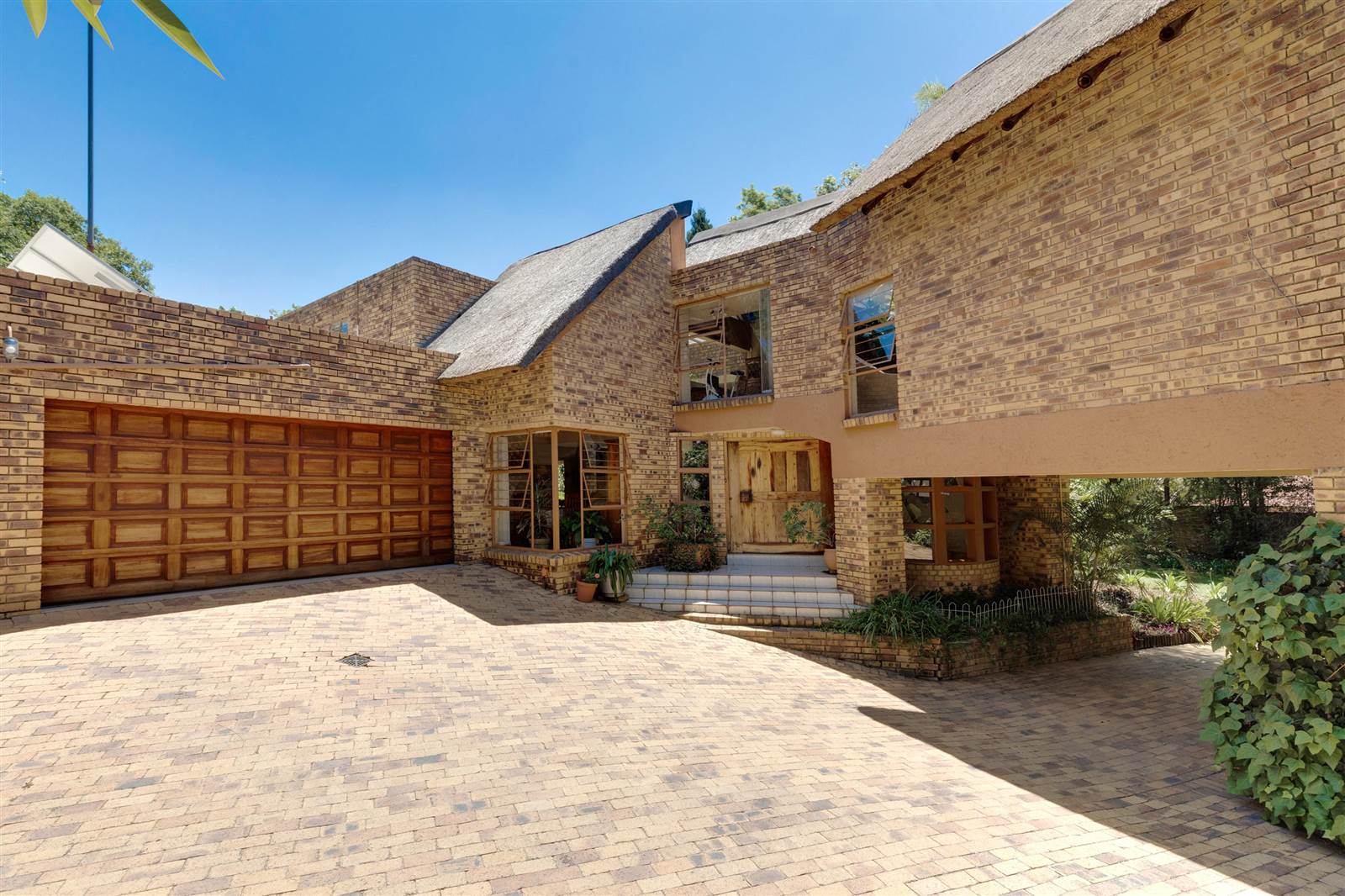 3 Bed House in Lonehill photo number 27