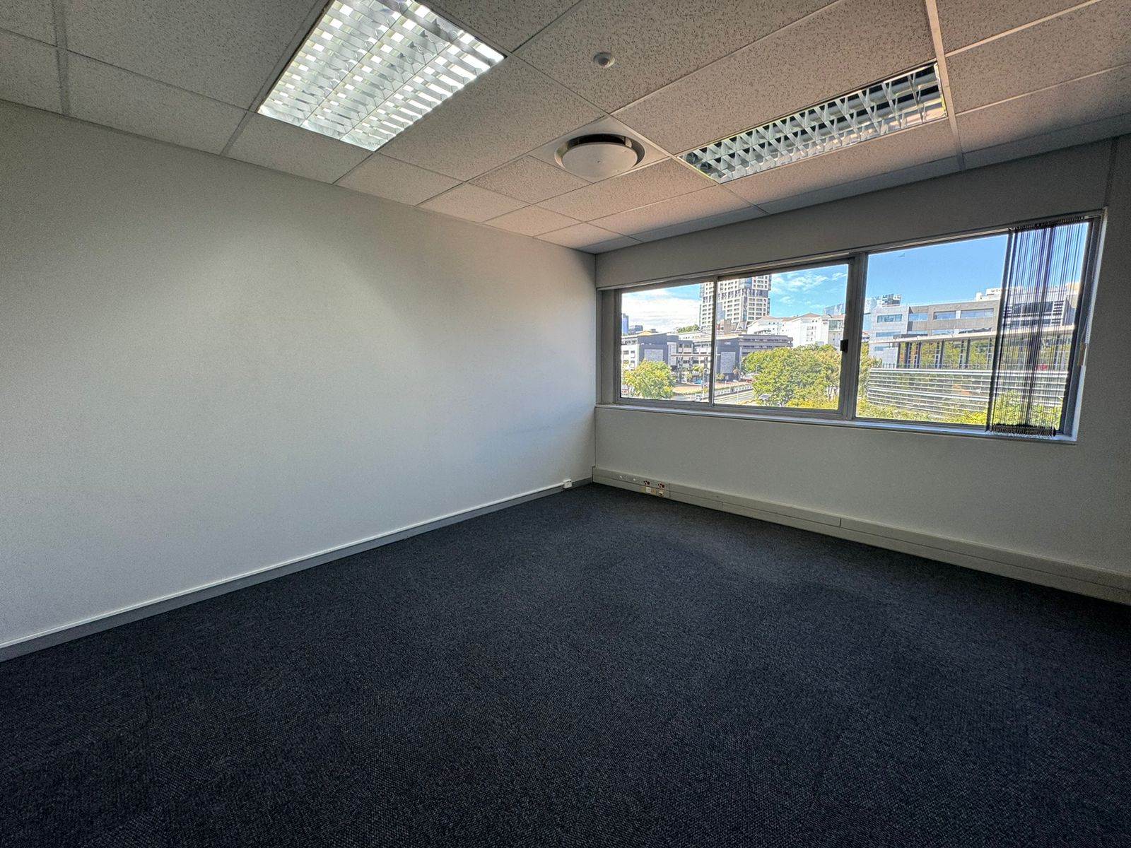 30  m² Commercial space in Sandown photo number 22