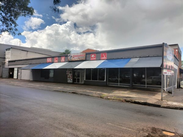 1 045 m² Retail Space 1 045 m² Retail Space