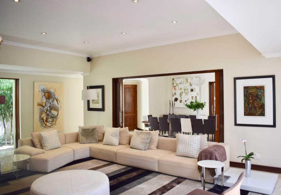 4 Bed House in Hurlingham photo number 2