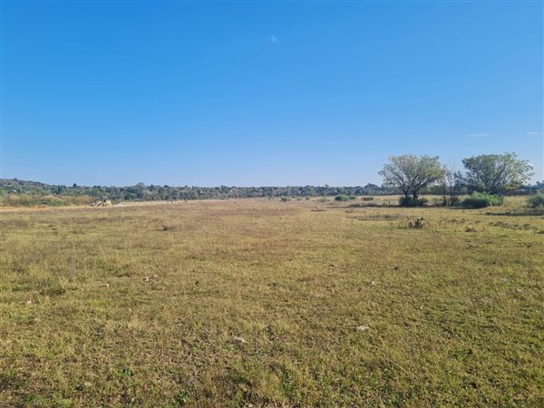 5563 m² Land available in Wilkeville