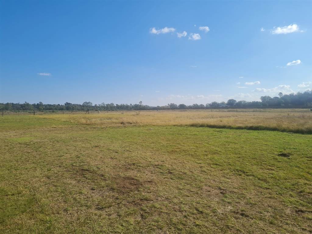 5563 m² Land available in Wilkeville photo number 3