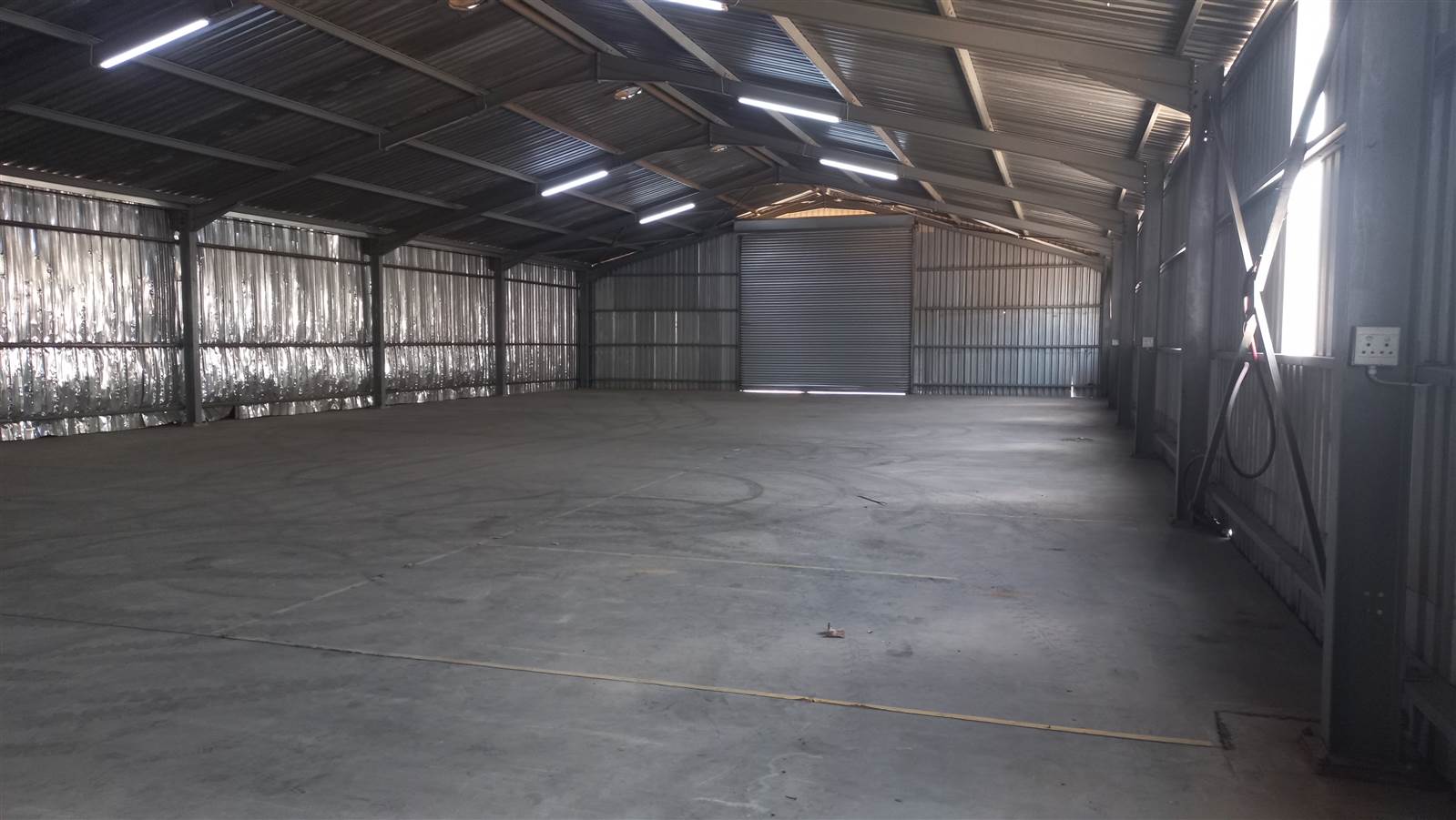 450  m² Industrial space in Pomona photo number 3