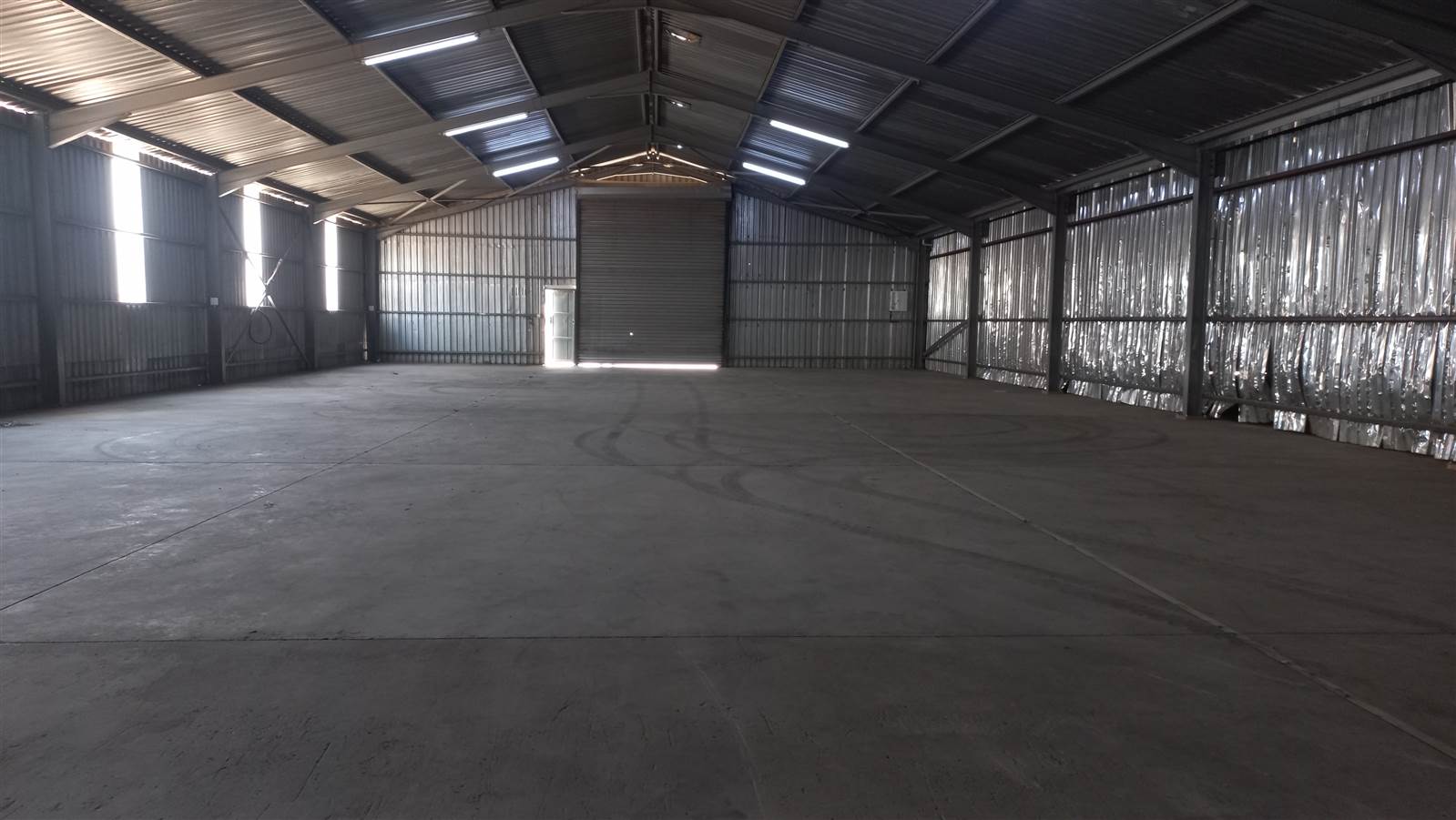 450  m² Industrial space in Pomona photo number 7
