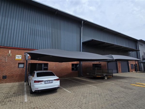 441  m² Industrial space