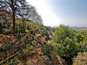 1 Bed Apartment in Cyrildene