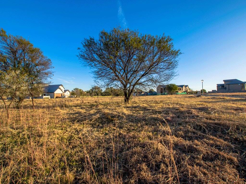 700 m² Land available in Vaal de Grace Golf Estate photo number 1