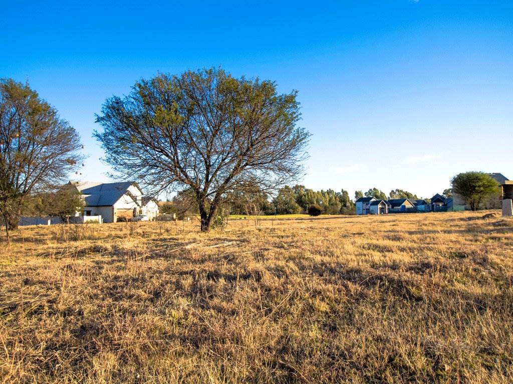 700 m² Land available in Vaal de Grace Golf Estate photo number 2