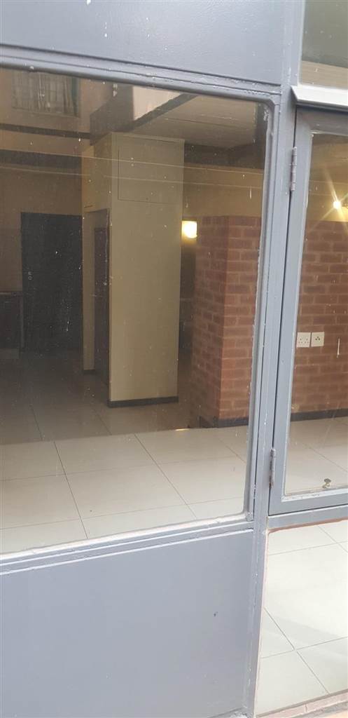1 Bed Apartment in Braamfontein photo number 25