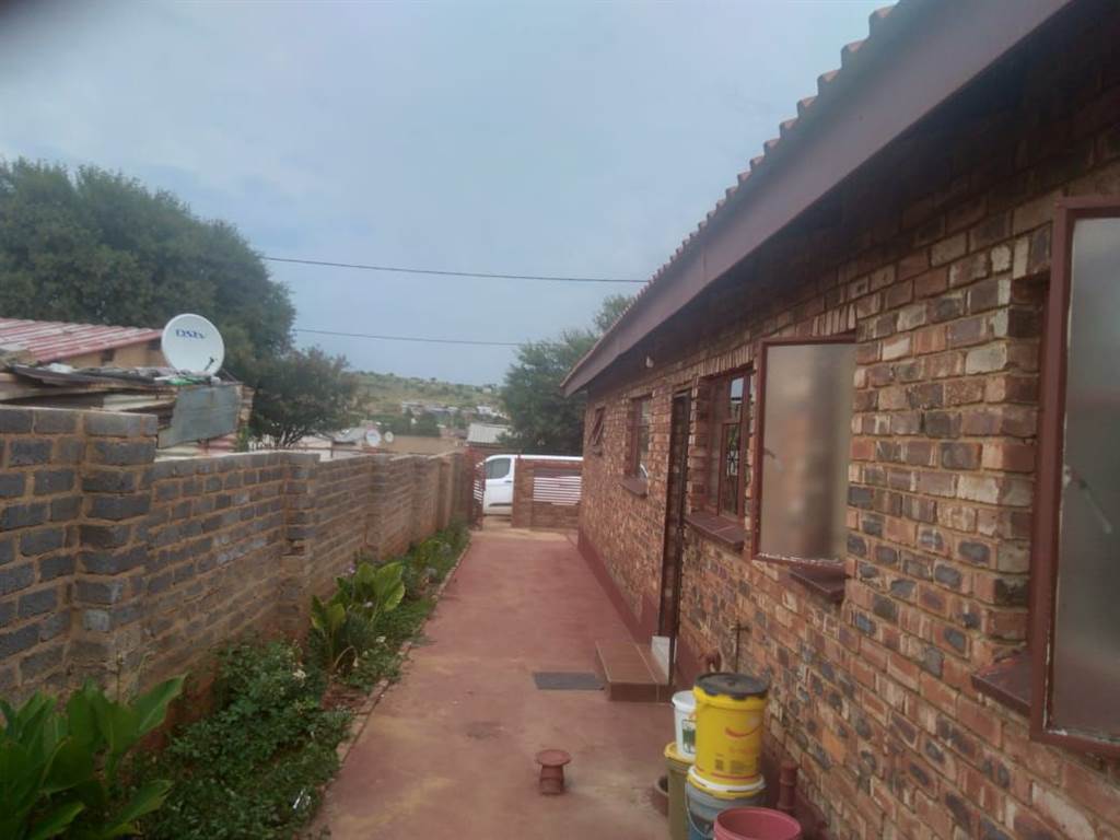 3 Bed House in Ikageng photo number 27