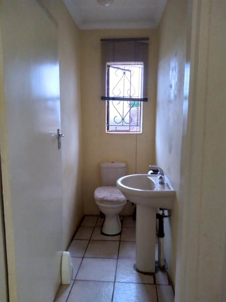 3 Bed House in Ikageng photo number 26