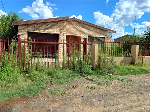 2 Bedroom House 2 Bedroom House