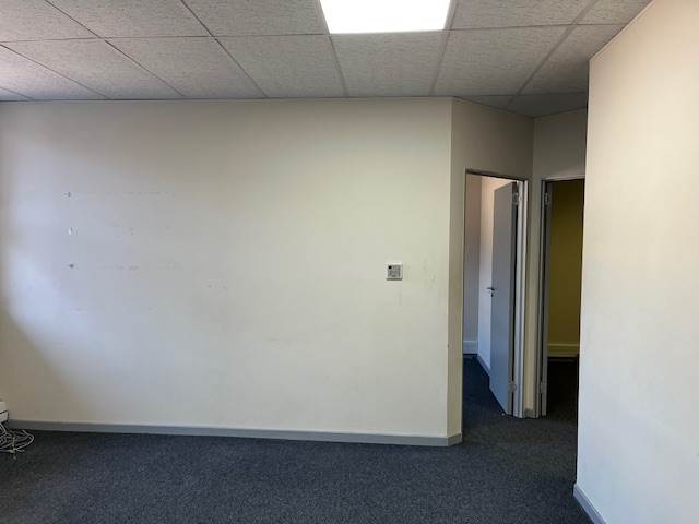 75  m² Office Space in Milnerton Central photo number 8