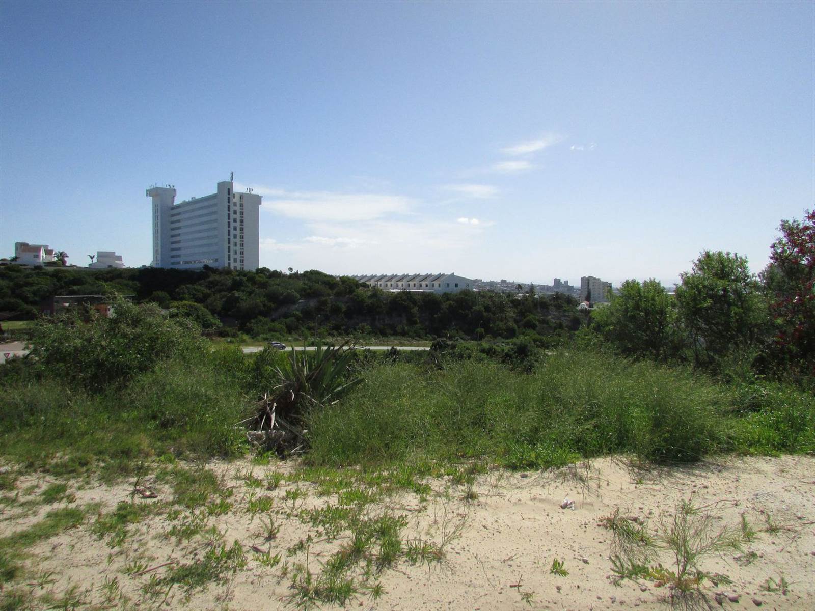 946 m² Land available in Summerstrand photo number 3