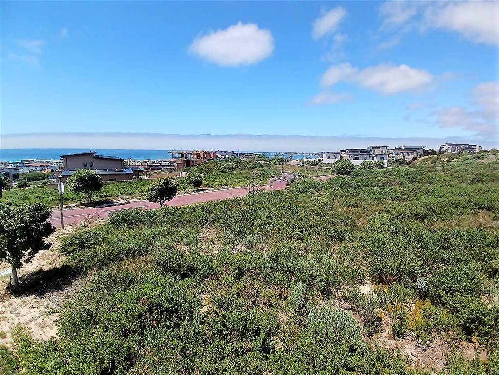 920 m² Land available in Stilbaai photo number 2