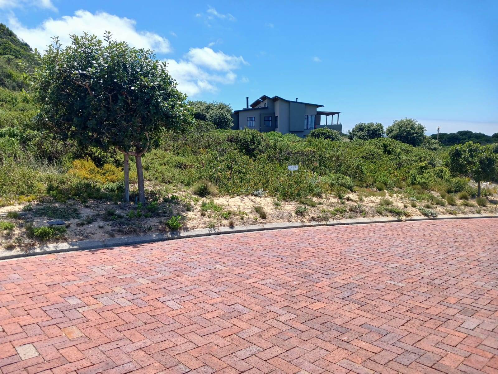 920 m² Land available in Stilbaai photo number 9