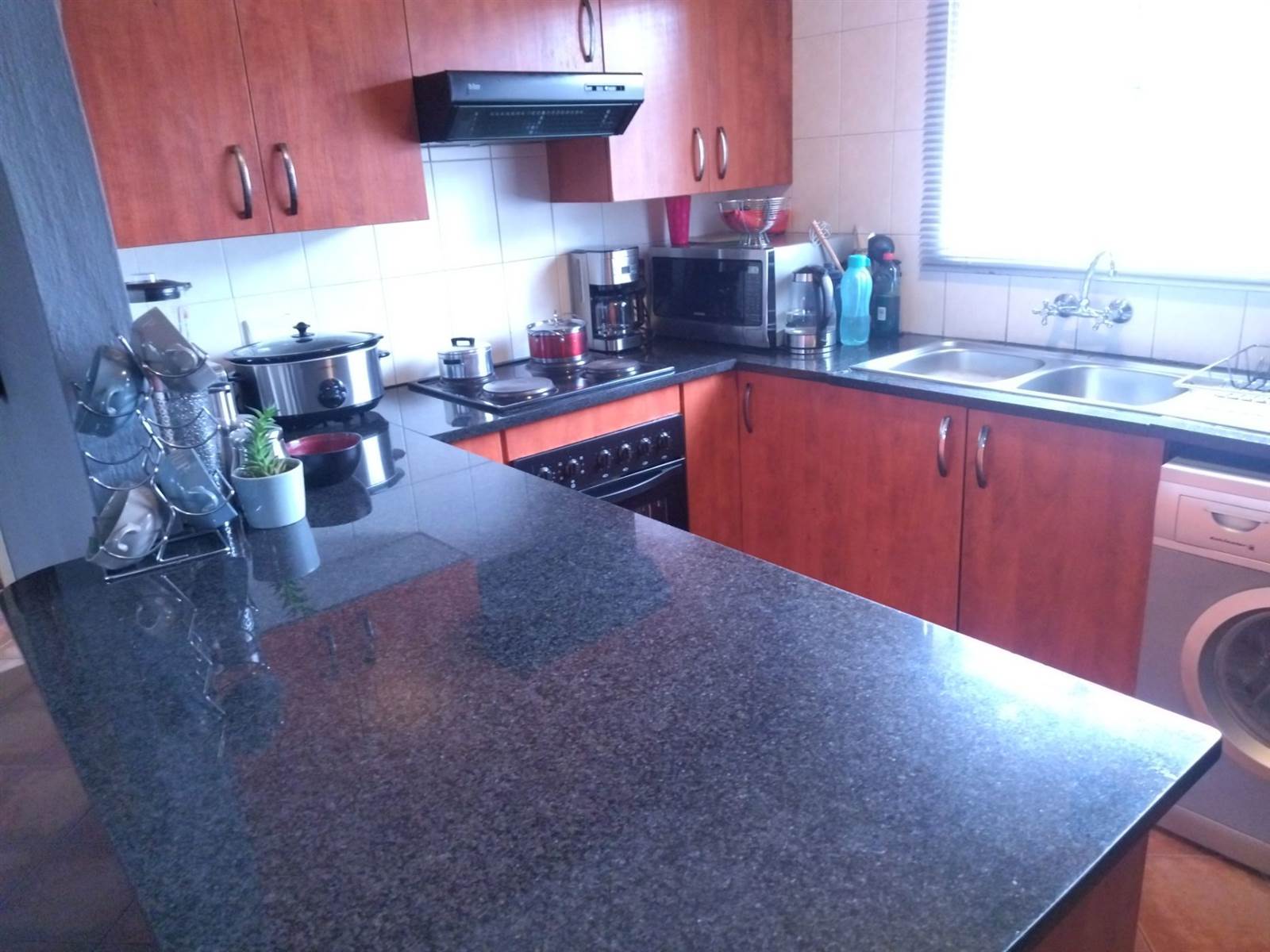 2 Bed Apartment in Dalpark Ext 1 photo number 2