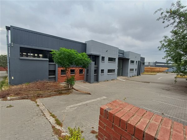 2 145  m² Industrial space