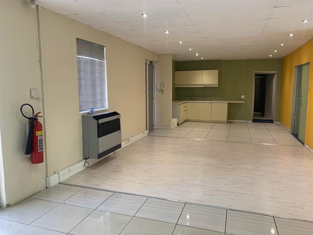 680  m² Commercial space in Rosebank photo number 13