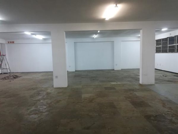 464  m² Retail Space