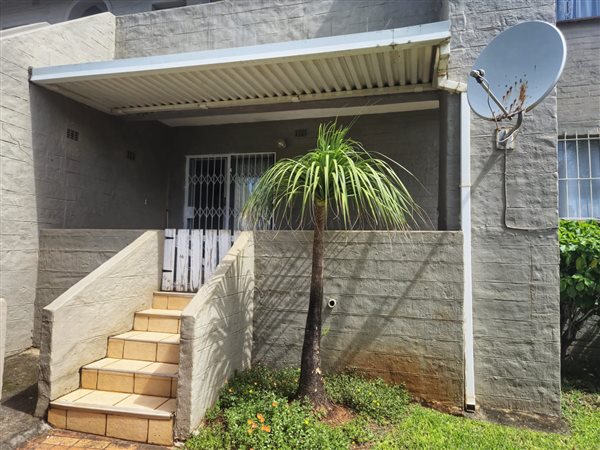 2 Bedroom Townhouse 2 Bedroom Townhouse