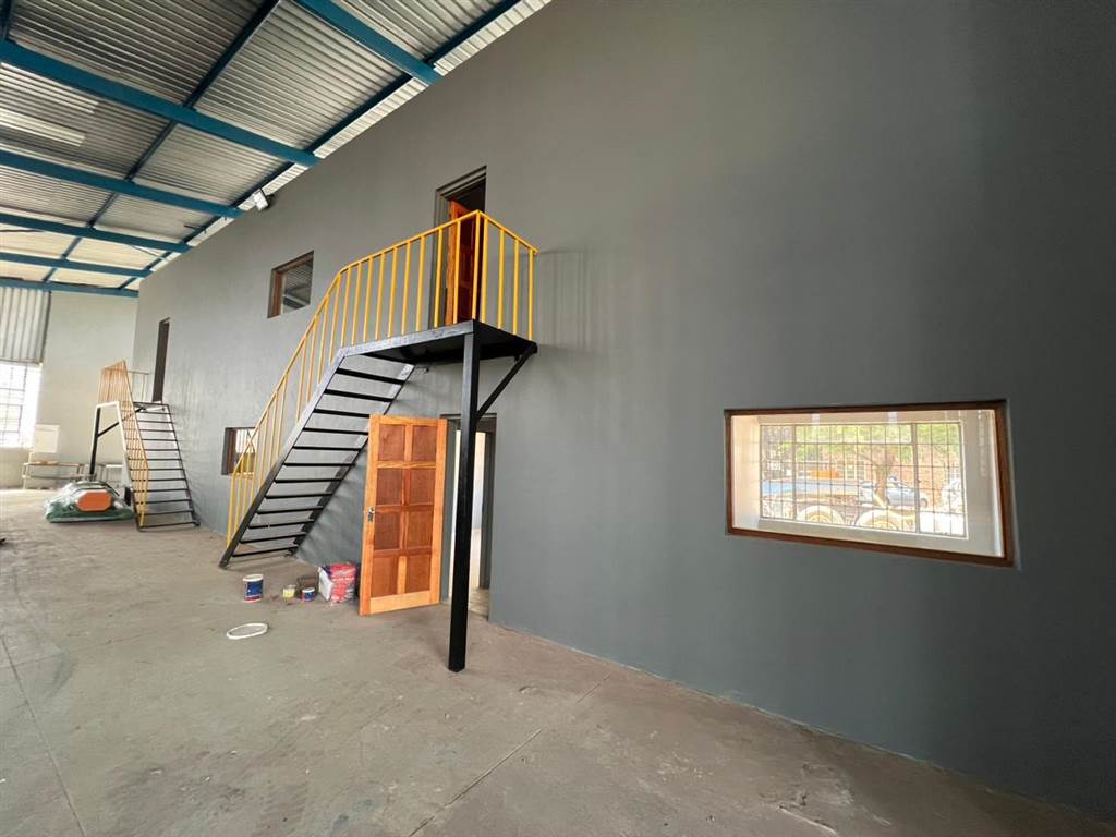 1600  m² Industrial space in Germiston South photo number 26