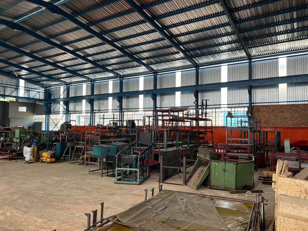 1600  m² Industrial space in Germiston South photo number 9