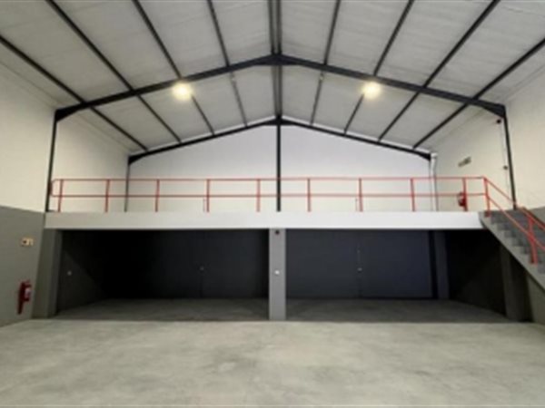 473.6  m² Industrial space