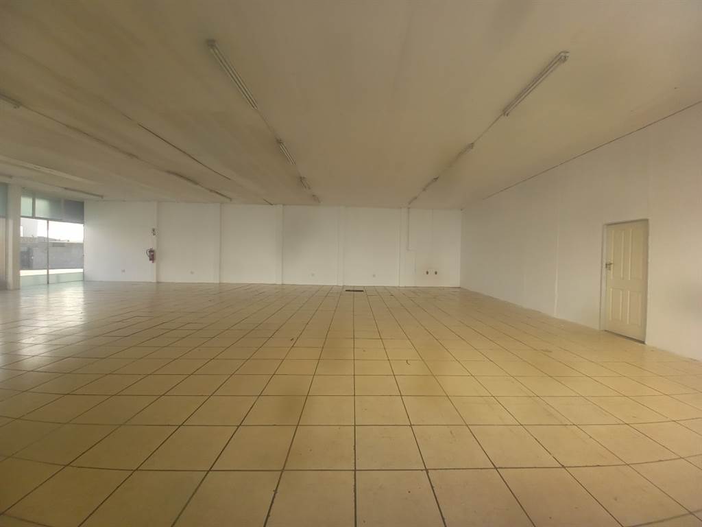 245  m² Retail Space in Pretoria Central photo number 4