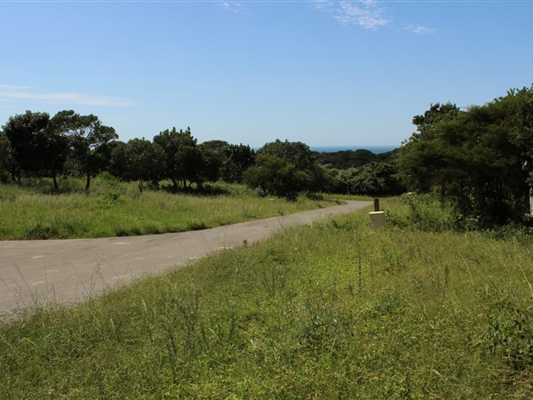 756 m² Land available in Cintsa