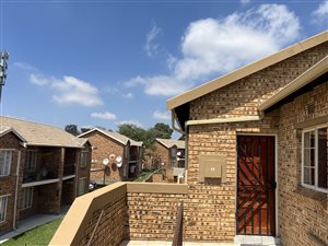 2 Bed House in Chloorkop
