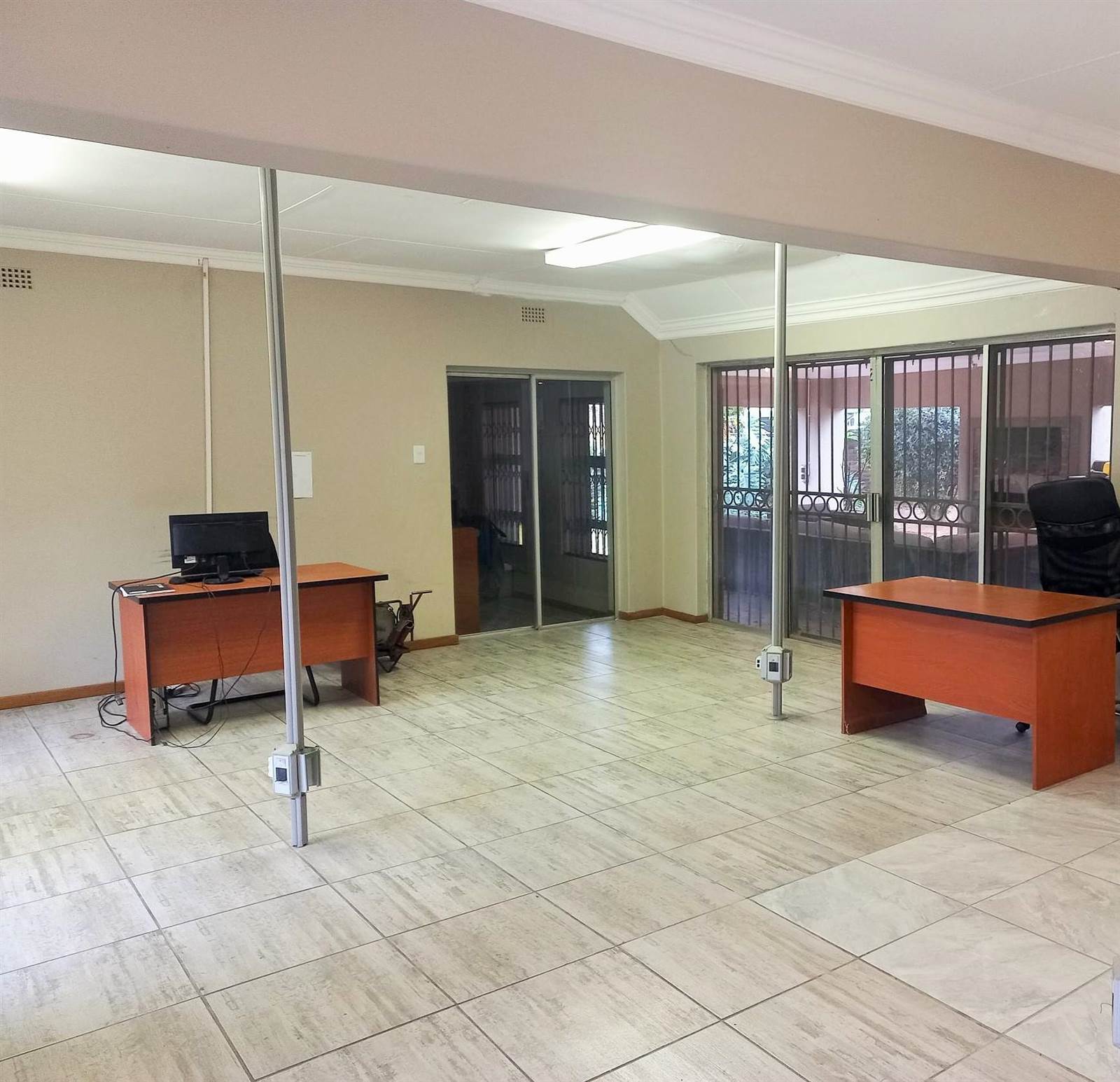 60  m² Commercial space in Kempton Park Central photo number 2