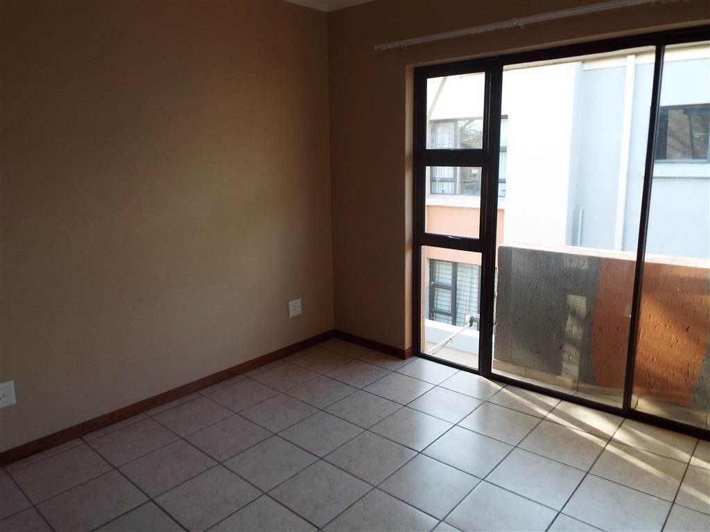 2 Bed Apartment in Reyno Ridge photo number 5