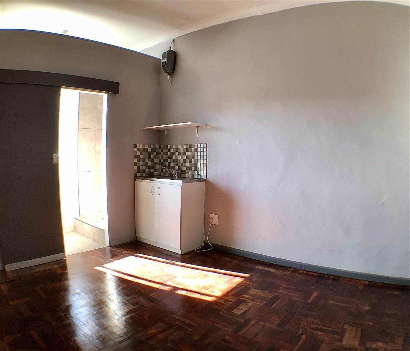 1 Bed Apartment in Parow photo number 1