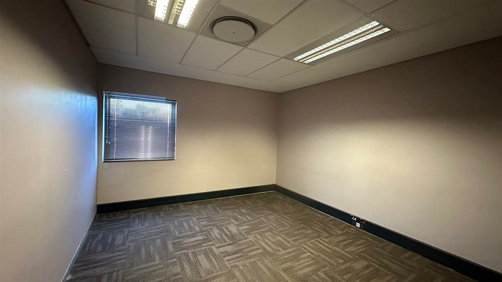 607  m² Commercial space in Highveld Techno Park photo number 11