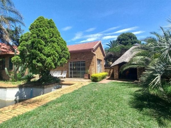 3 Bedroom House 3 Bedroom House