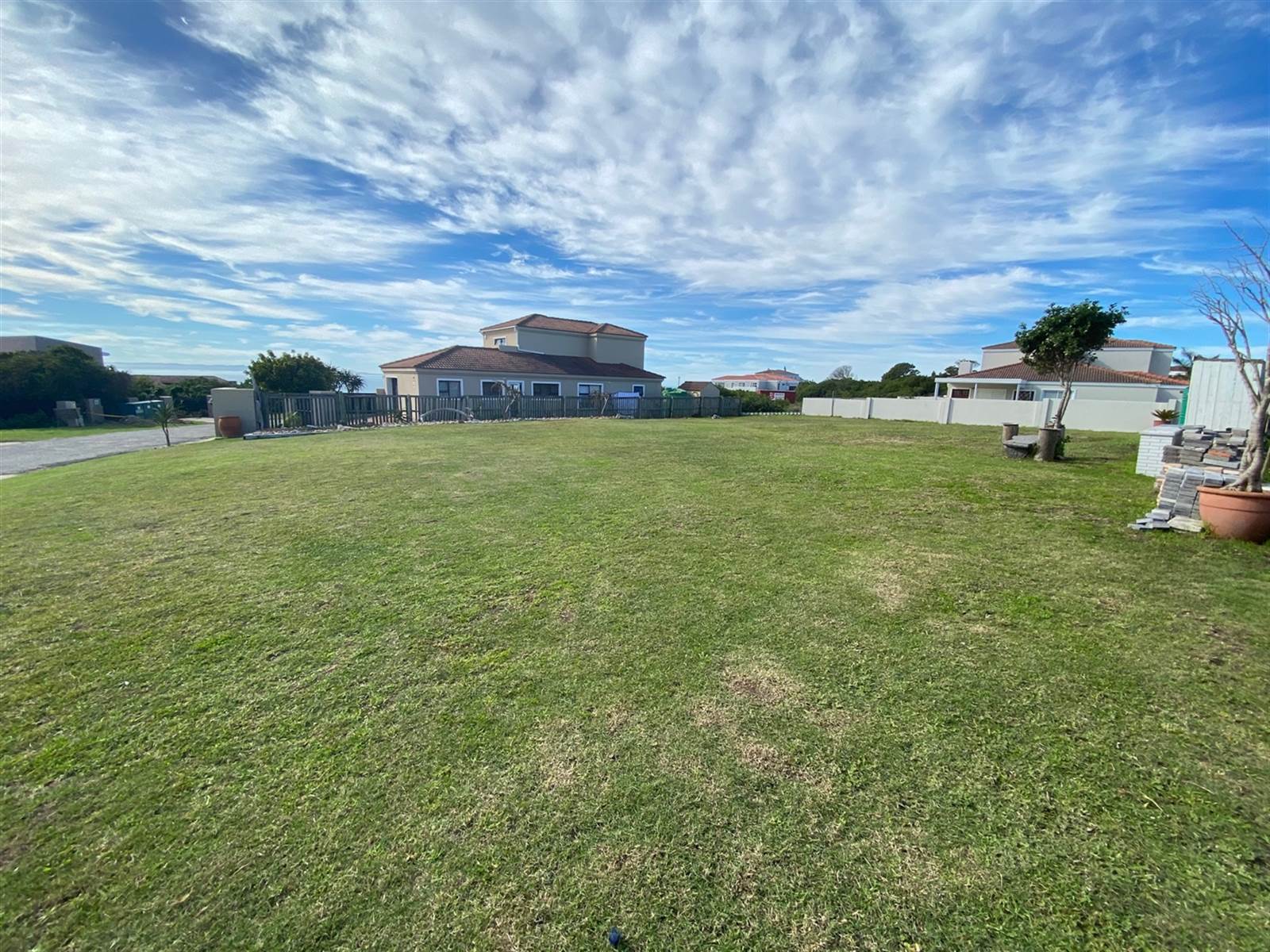 826 m² Land available in St Francis Bay photo number 3
