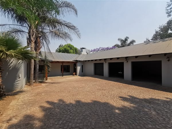 5 Bed House in Mnandi AH