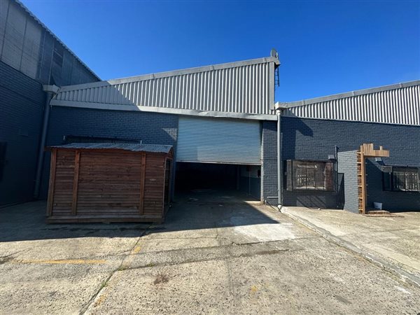 2000  m² Industrial space in Bellville Central