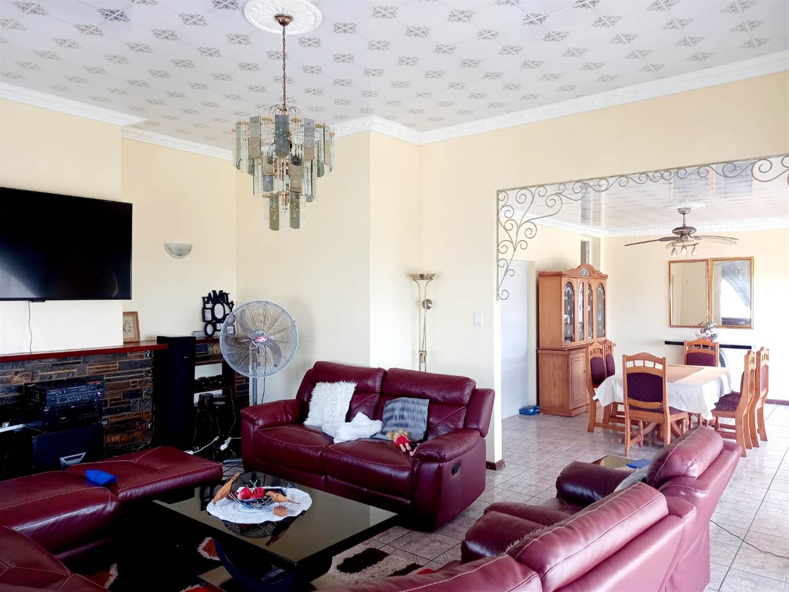 11 Bed House in Port Shepstone photo number 3
