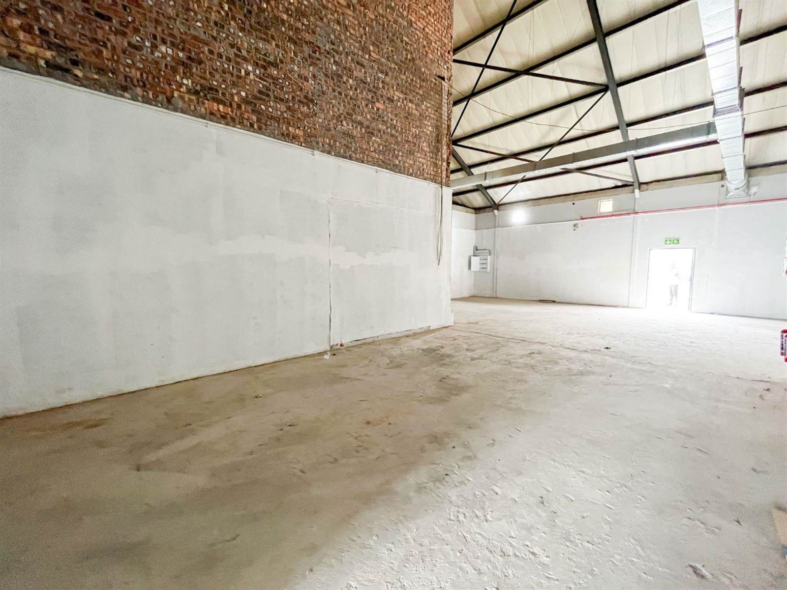 149  m² Retail Space in Durbanville photo number 4