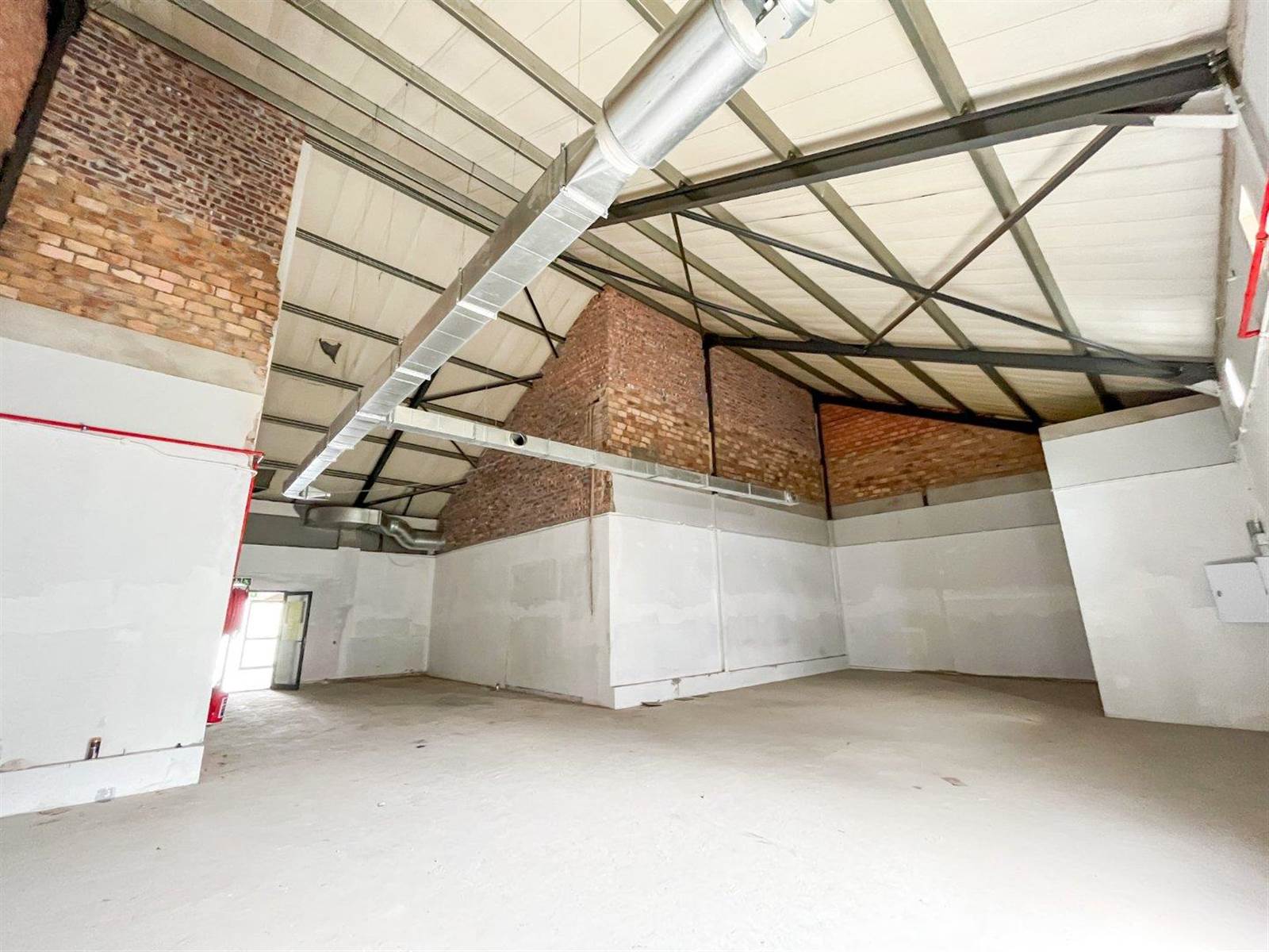 149  m² Retail Space in Durbanville photo number 1