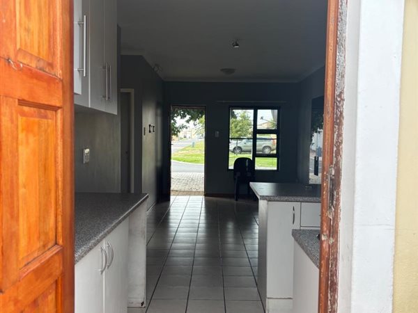 2 Bedroom House 2 Bedroom House