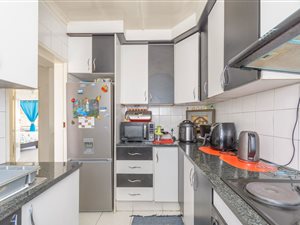 2 Bed Apartment in Benoni CBD