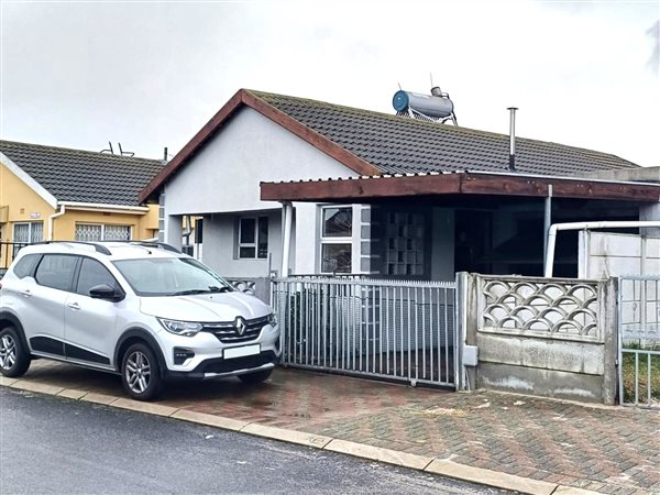 2 Bedroom House